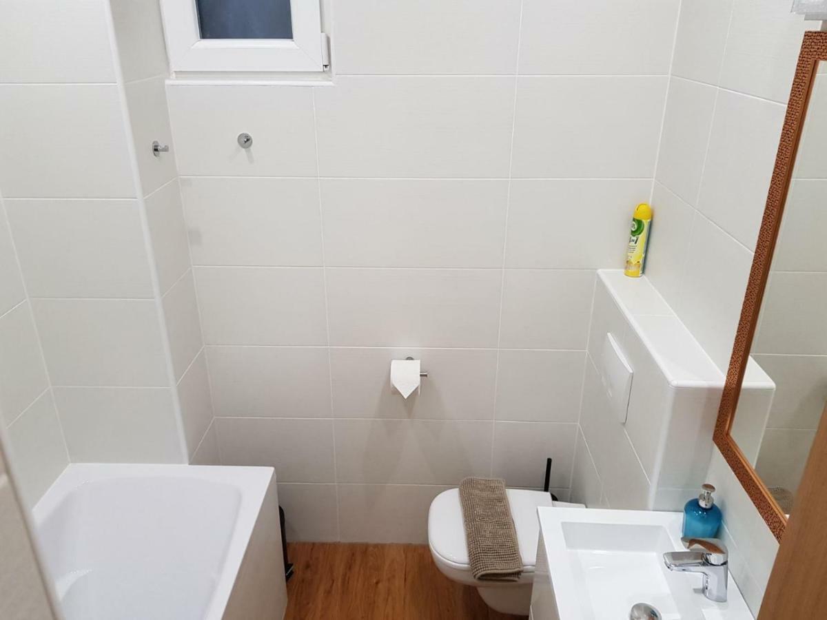 Renaissance Studio Apartment Budapeste Exterior foto